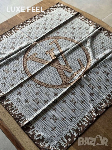 Дамски Шалове - Коприна ⚜️ Louis Vuitton 