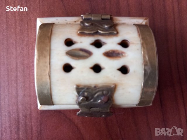 Кутийка за бижута от кост, снимка 3 - Антикварни и старинни предмети - 40079545