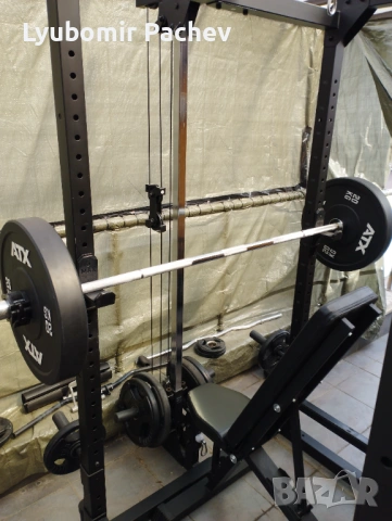 Уреди за фитнес, тежести. ФИТНЕС КЛЕТКА POWER RACK 900, Олимпийски Лост и дискове 127.5 кг, Пейка, снимка 2 - Фитнес уреди - 54189223