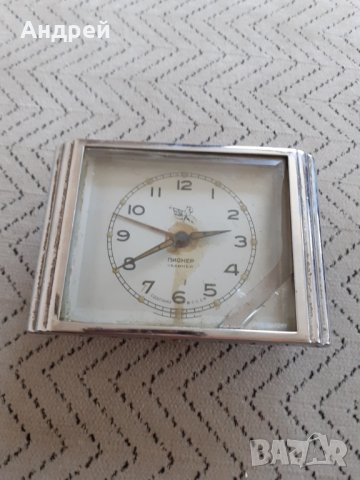 Стар часовник,будилник Пионер, снимка 1 - Други ценни предмети - 29619172