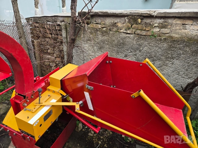 Продавам дробилка за клони , снимка 10 - Селскостопанска техника - 53963675