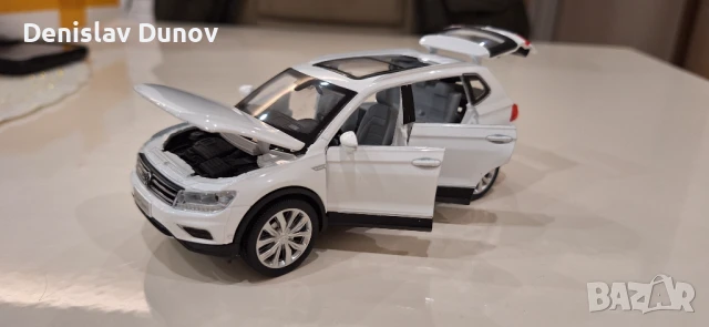 VW Tiguan 1:32 с отваряеми врати, капак, светещи фарове и стопове, снимка 4 - Коли, камиони, мотори, писти - 51210502
