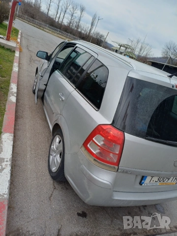 Opel Zafira Ecco flex 7 местна, снимка 3 - Автомобили и джипове - 53913374