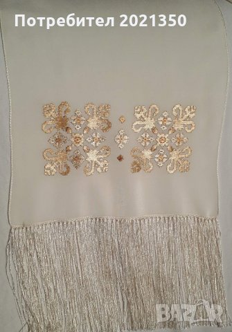 Ръчно бродиран копринен шал / scarf with bulgarian embroidery-по поръчка, снимка 2 - Шалове - 30946669