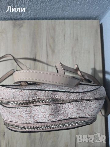 Раница Guess цвят светло розово , снимка 2 - Раници - 55711742