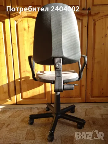 Офис стол, снимка 5 - Столове за офис - 48897444