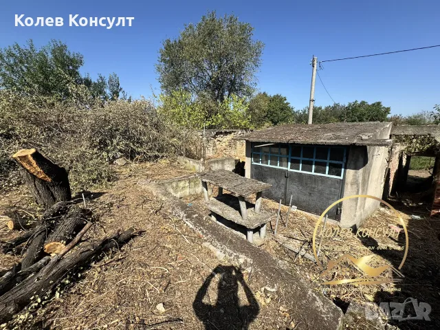 парцел със стара къща село Крепост, снимка 2 - Парцели - 55885718