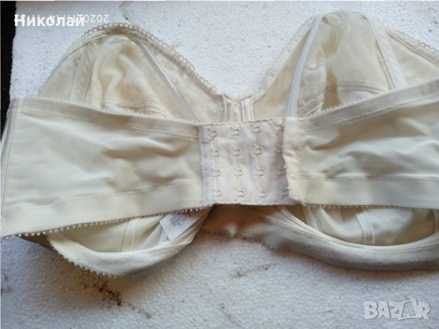 Огромен сутиен размер 95 F, снимка 3 - Бельо - 30787278