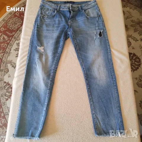 Продавам дамски дънки и дънкови гащеризони 