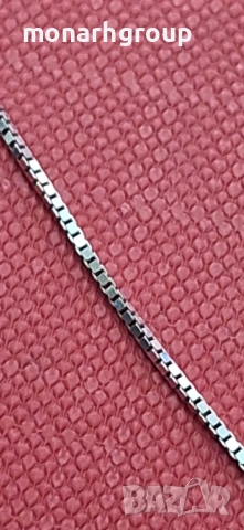 Златна верижка с висулка 18к /бяло злато/, снимка 2 - Колиета, медальони, синджири - 52164324