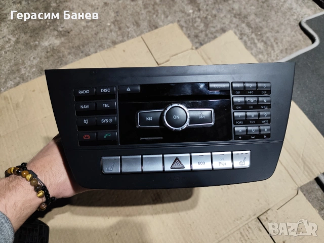 А2049004714  радио CD навигация централна конзола OEM MERCEDES W204 OM651 2014