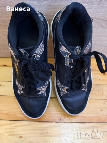 Обувки PUMA, снимка 2 - Маратонки - 52935327