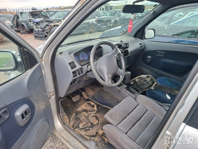 Daihatsu Териос 1.3 автомат На части, снимка 5 - Автомобили и джипове - 54150451