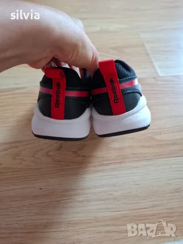 Детски маратонки Reebok, снимка 5 - Детски обувки - 56241562