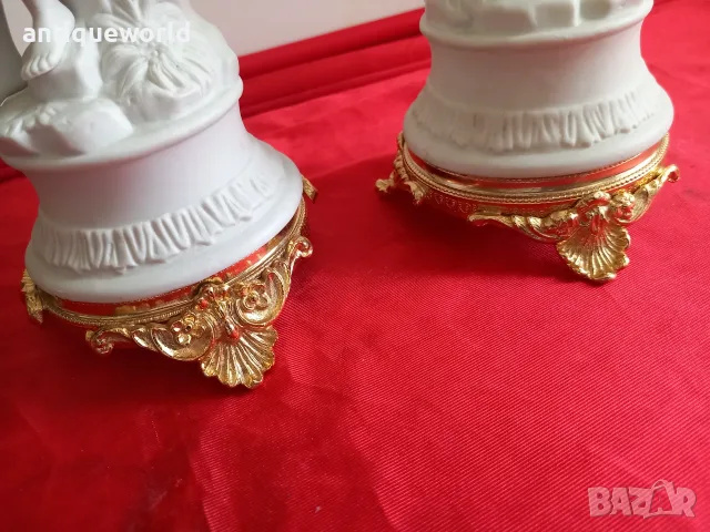 CAPODEMONTE Порцеланови Статуетки Момче И Момиче, снимка 4 - Антикварни и старинни предмети - 56049187