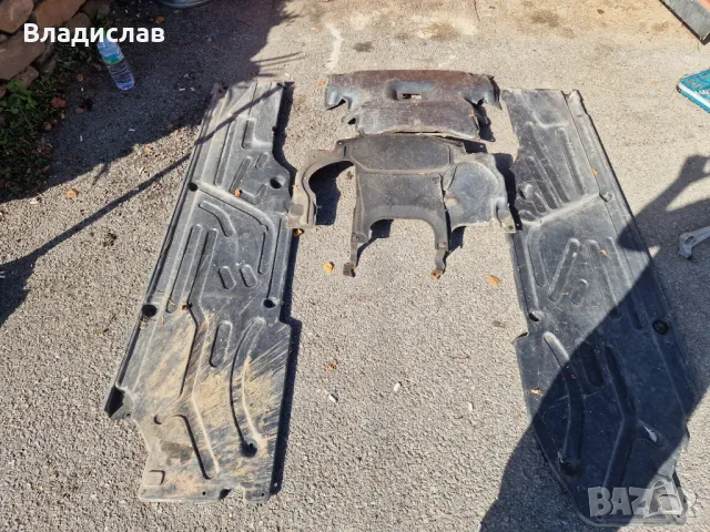 Mercedes-Benz C-Class (W203) кори под мотор и купе, снимка 4 - Части - 47583806