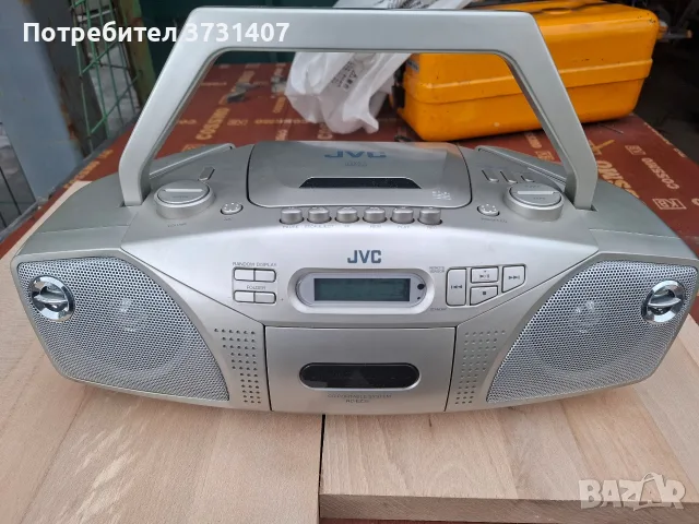 CD радиокасетофон JVC RC-EZ35