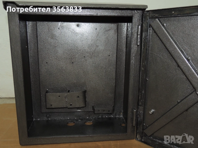 Електрическо  табло , снимка 2 - Ключове, контакти, щепсели - 50026433