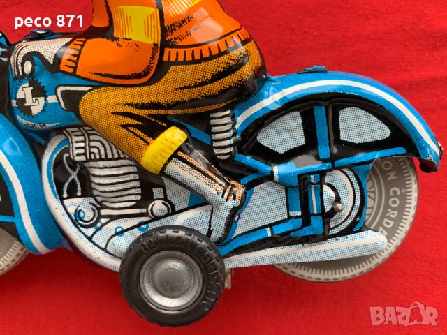 Стара ламаринена играчка моторист, снимка 3 - Колекции - 44229400