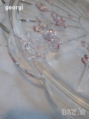 Голям стъклен цветен поднос за торта    17/1, снимка 2 - Прибори за хранене, готвене и сервиране - 31604914