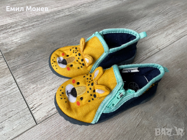 Пантофи 24 номер