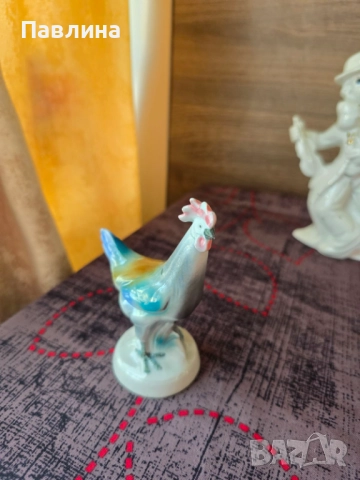 Порцеланова фигурка петле