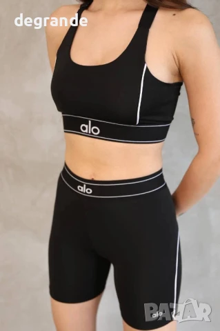 Дамски Оформящ екип Alo Yoga Цвят черен Размери S M L XL, снимка 5 - Спортни екипи - 51402360