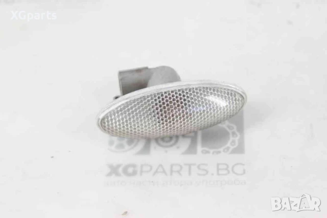 Мигач в калника за Toyota Yaris I (1999-2005)