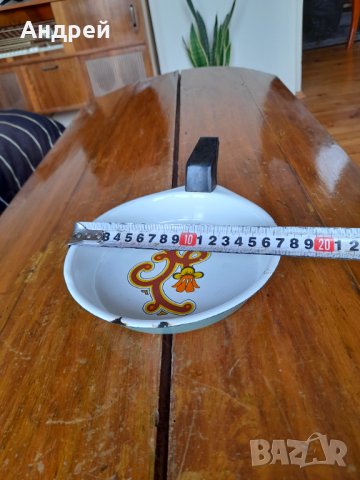 Стар емайлиран омлетен тиган,тиганче #4, снимка 4 - Други ценни предмети - 36825008