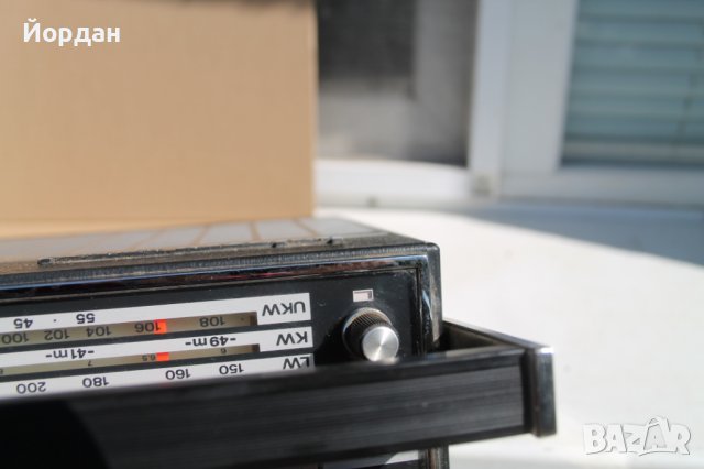 Радио "Telefunken bajazzo sport'', снимка 13 - Радиокасетофони, транзистори - 42249375
