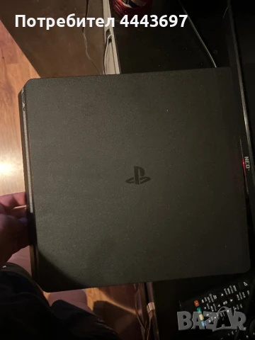 Ps4 идва и с зерядно за двата контролера +игри