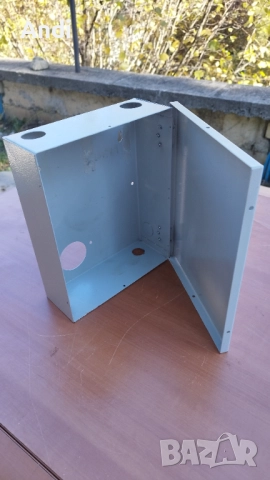 Кутия метална за комуникации 21/26/8см бяла с вратичка, снимка 2 - Строителни материали - 52346226