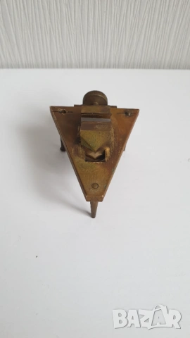 Старо малко бронзово часовникарско менгеме, снимка 2 - Антикварни и старинни предмети - 53911154