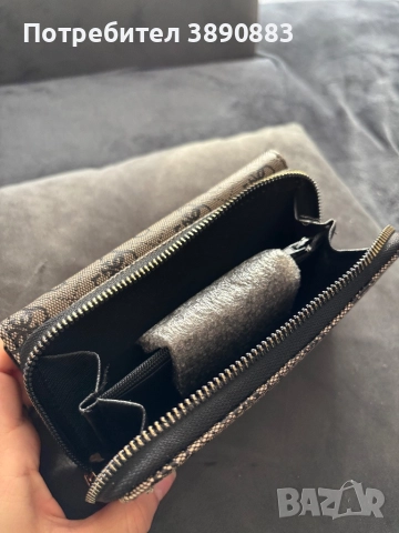 Дамско портмоне, снимка 3 - Портфейли, портмонета - 52651371