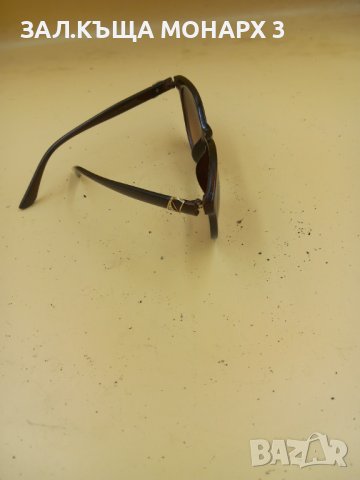 Слънчеви очила , снимка 3 - Слънчеви и диоптрични очила - 44504983