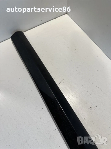 Лява предна облицовка лайсна черна за Volvo V70 2.0 TDI (2012) 39885572, снимка 2 - Части - 54020973