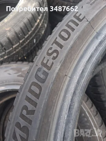 255 35 18 BRIDGESTONE 2бр зимни дот 2022г , снимка 4 - Гуми и джанти - 56268646