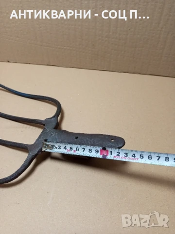 Соц Стара Ръчно Кована Вила За Сено Номер/4/., снимка 9 - Антикварни и старинни предмети - 51184418