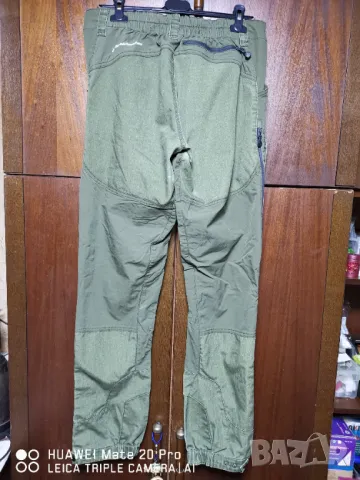 Revolution Race размер L 52, снимка 2 - Панталони - 49818667