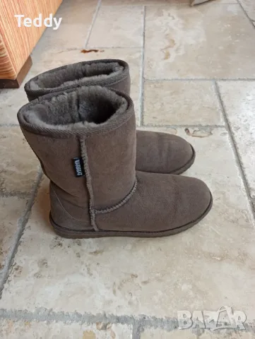Оригинални боти/ботуши UGG AUSTRALIA Warmbat, номер 39-40, снимка 4 - Дамски боти - 56103301