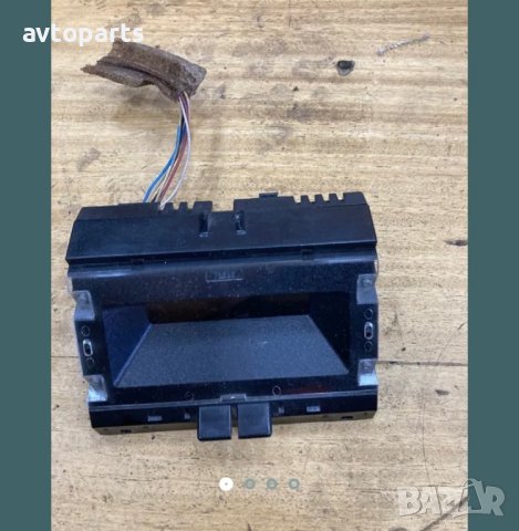 Renault laguna 1998година 1.8i Мониторче табло