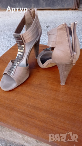 Дамски обувки. , снимка 3 - Дамски ежедневни обувки - 36386652