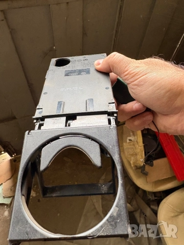 Поставка за чаши за Ауди А4 А6 А8 до 2005 г. , снимка 4 - Части - 52036630