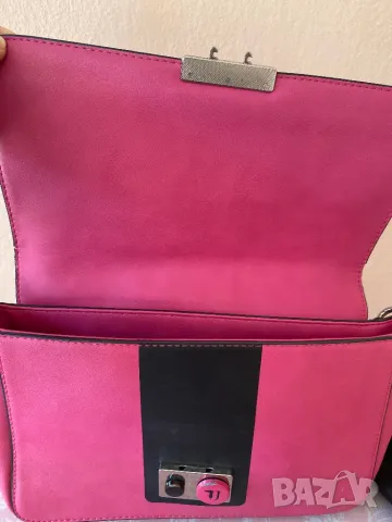 Trussardi оригинална чанта, снимка 5 - Чанти - 48980205