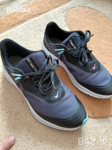 Дамски спортни обувки(маратонки) леки и комфортни, снимка 2 - Маратонки - 54096806