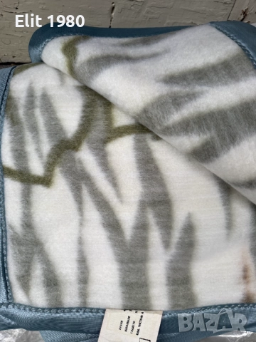 Продавам вълени одеала от соца, снимка 4 - Олекотени завивки и одеяла - 52285335