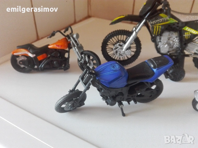 Играчки. Рекламни камиончета, колички , моторчета., снимка 13 - Колекции - 53506427