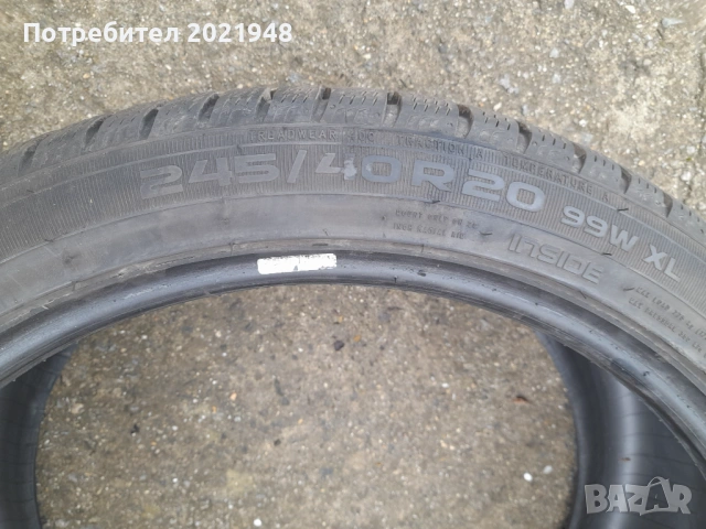 Продава една гума 245 40 20 цола, снимка 2 - Гуми и джанти - 54078242