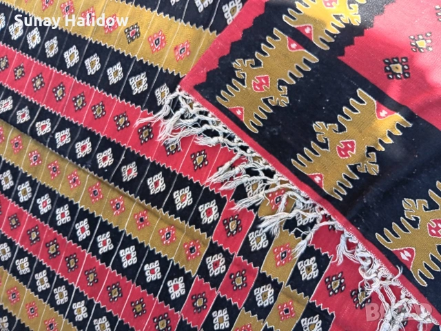 Чипровски килим, снимка 4 - Килими - 53881371