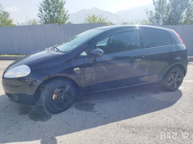 Fiat Punto 1.4 (80хил.км) ТОП състояние , снимка 4 - Автомобили и джипове - 41097866